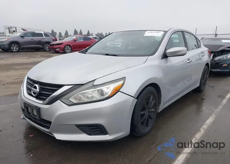 2016 Nissan Altima 2.5/2.5 S/2.5 Sl/2.5 Sr/2.5 Sv из США, поврежденный, VIN 1N4AL3AP0GC245565